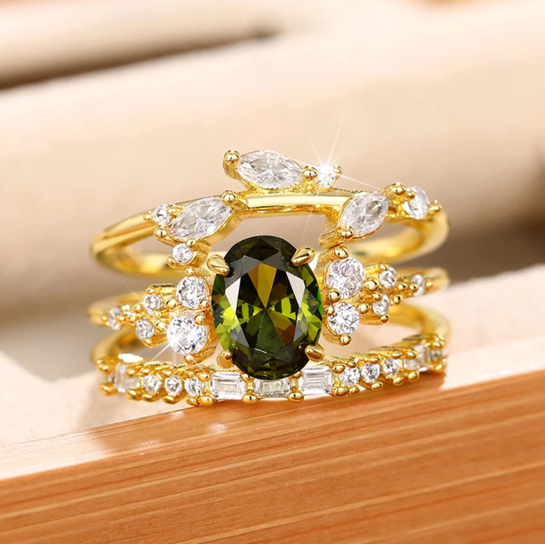 18 Karat Gold Plated triple ring with leaves and jade