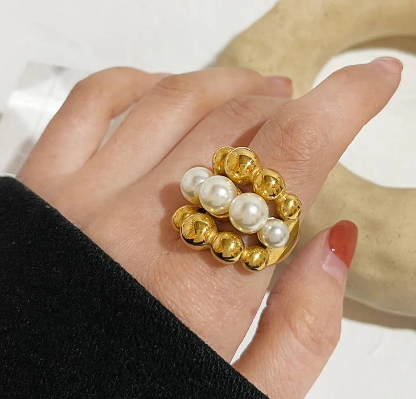 18 Karat Gold Plated ring with pearls design