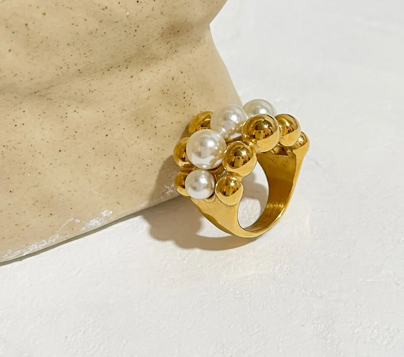 18 Karat Gold Plated ring with pearls design