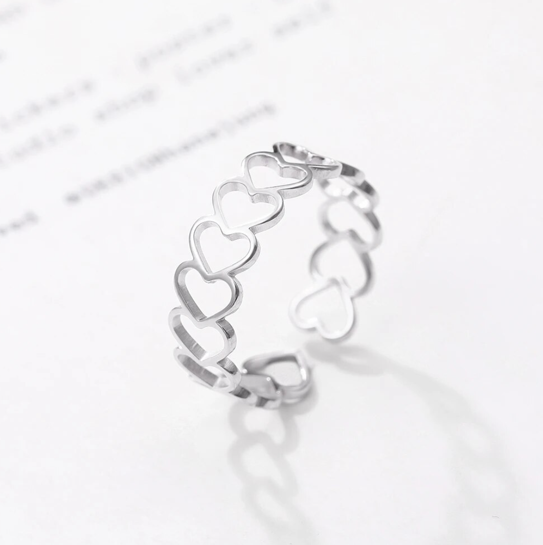 Ring of hearts in circumference in Sterling Silver 925